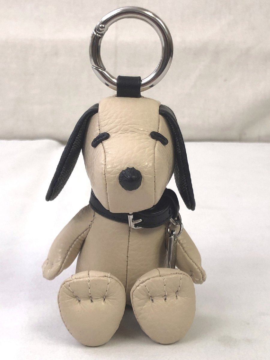COACH ✕ PEANUTS バッグチャーム スヌーピー チョーク Amazon.co.jp: [コーチ] PEANUTS ピーナッツ スヌーピー コラボ